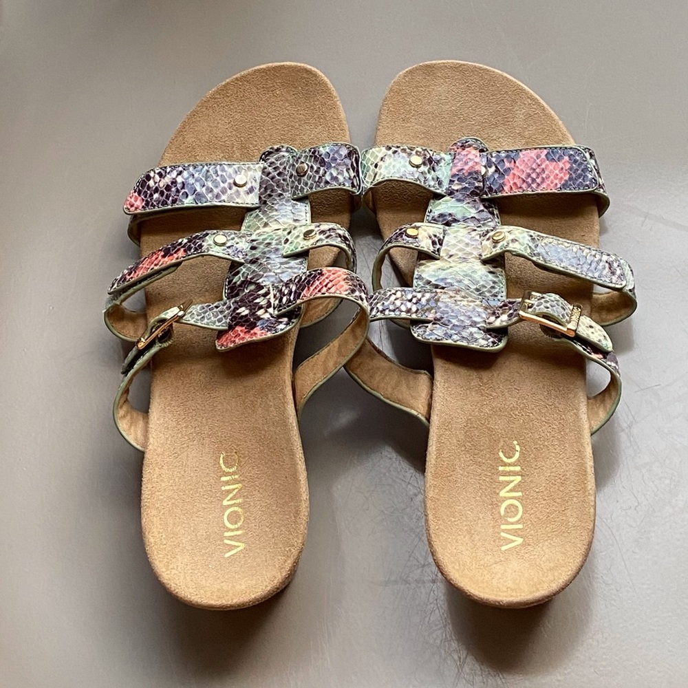 Vionic Wedge Sandals Size 9. - image 7